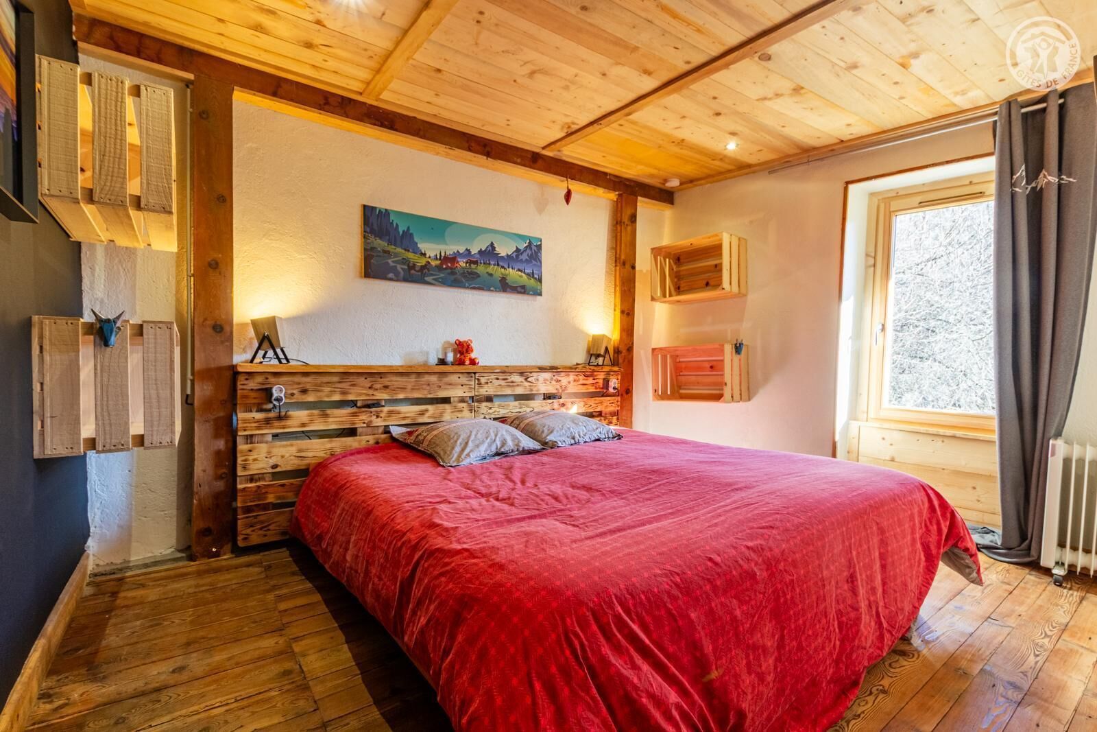 Strykejern/-brett og sengetøy