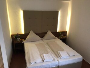 Double Room | Free WiFi