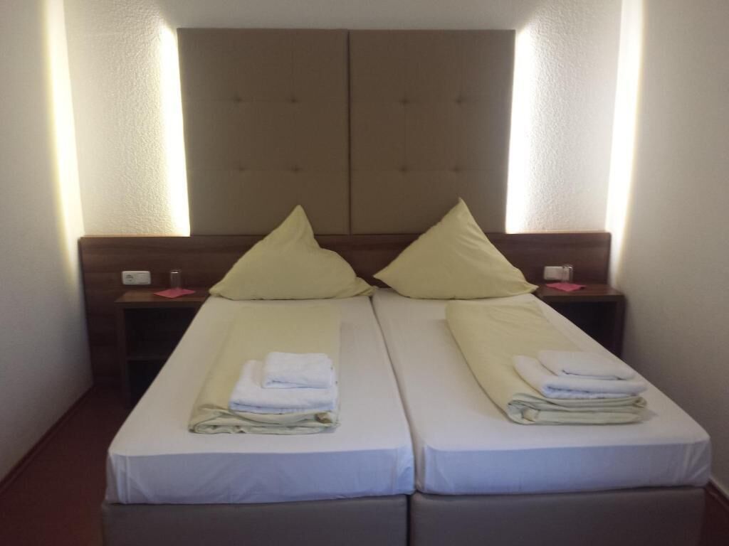 Double Room | Free WiFi
