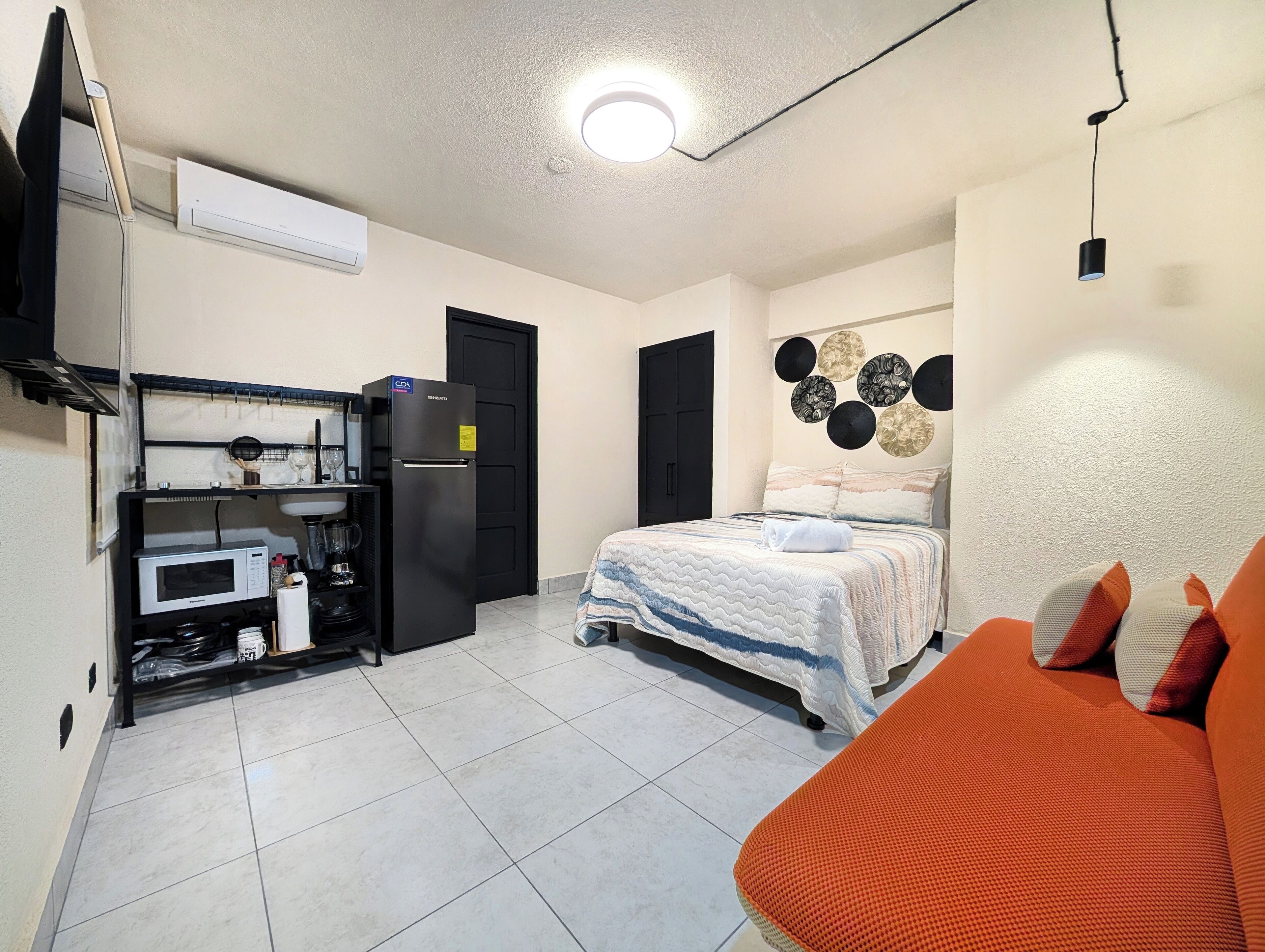 In-room safe, free WiFi