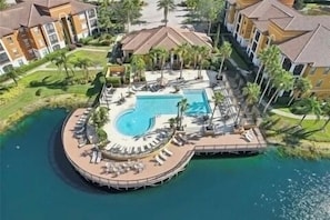 Exterior - Spacious 2 Bed/2 Bath Condo in Sarasota, Local to Beaches, Shopping, & More (Sarasota)