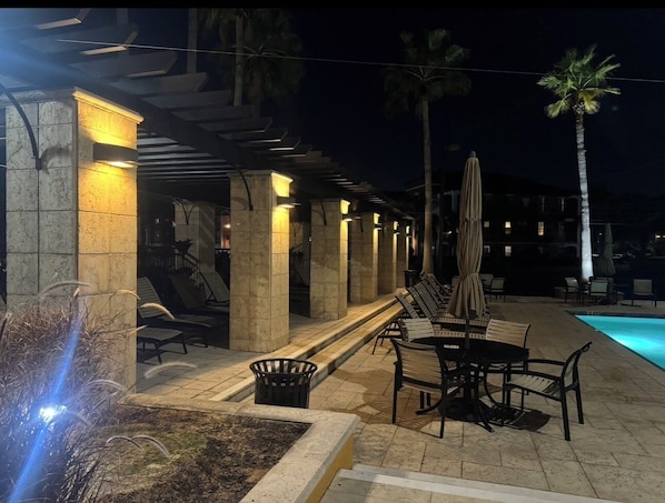 Outdoor pool, a heated pool - Spacious 2 Bed/2 Bath Condo in Sarasota, Local to Beaches, Shopping, & More (Sarasota)