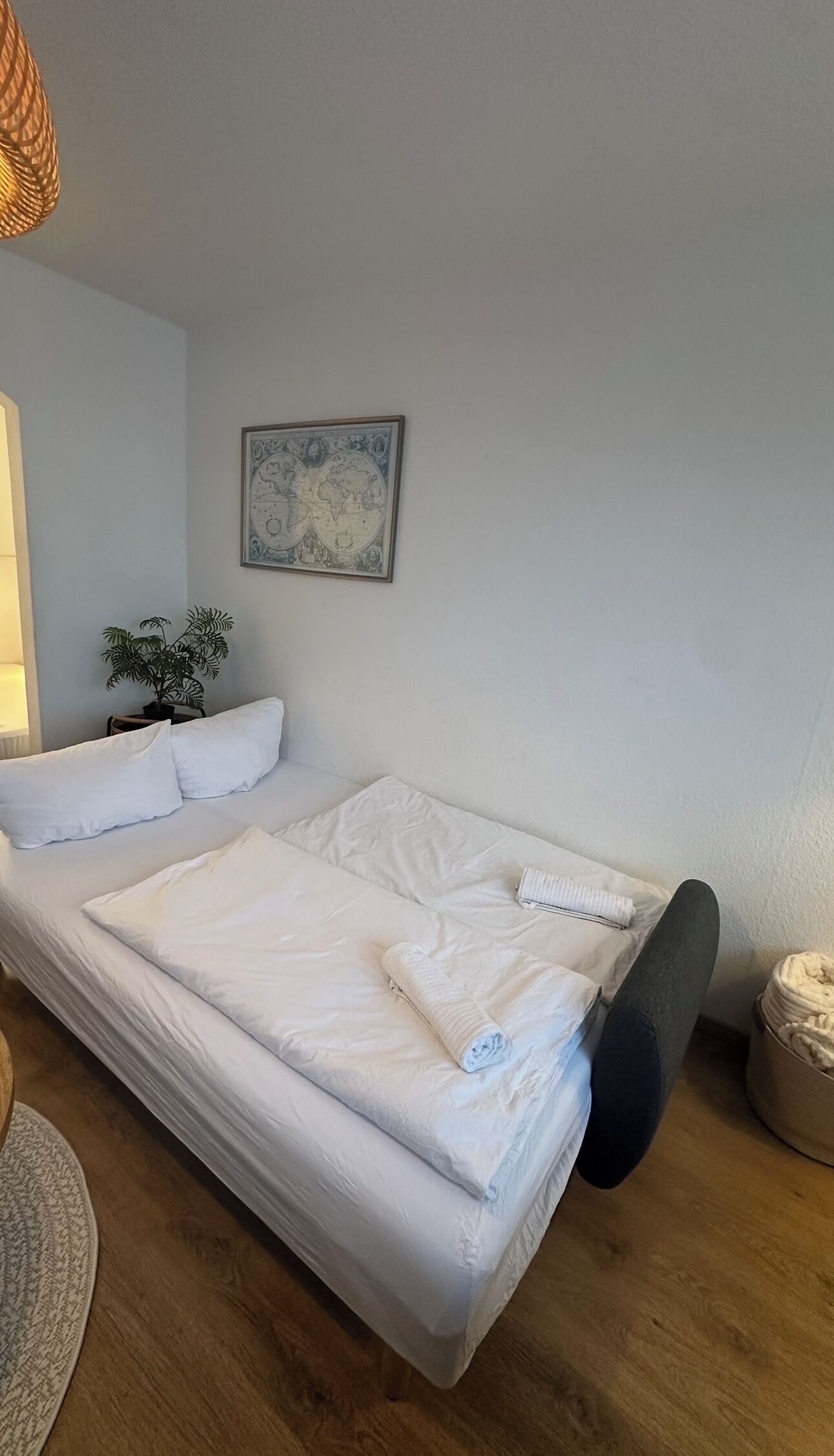 Bügeleisen/Bügelbrett, WLAN, Bettwäsche