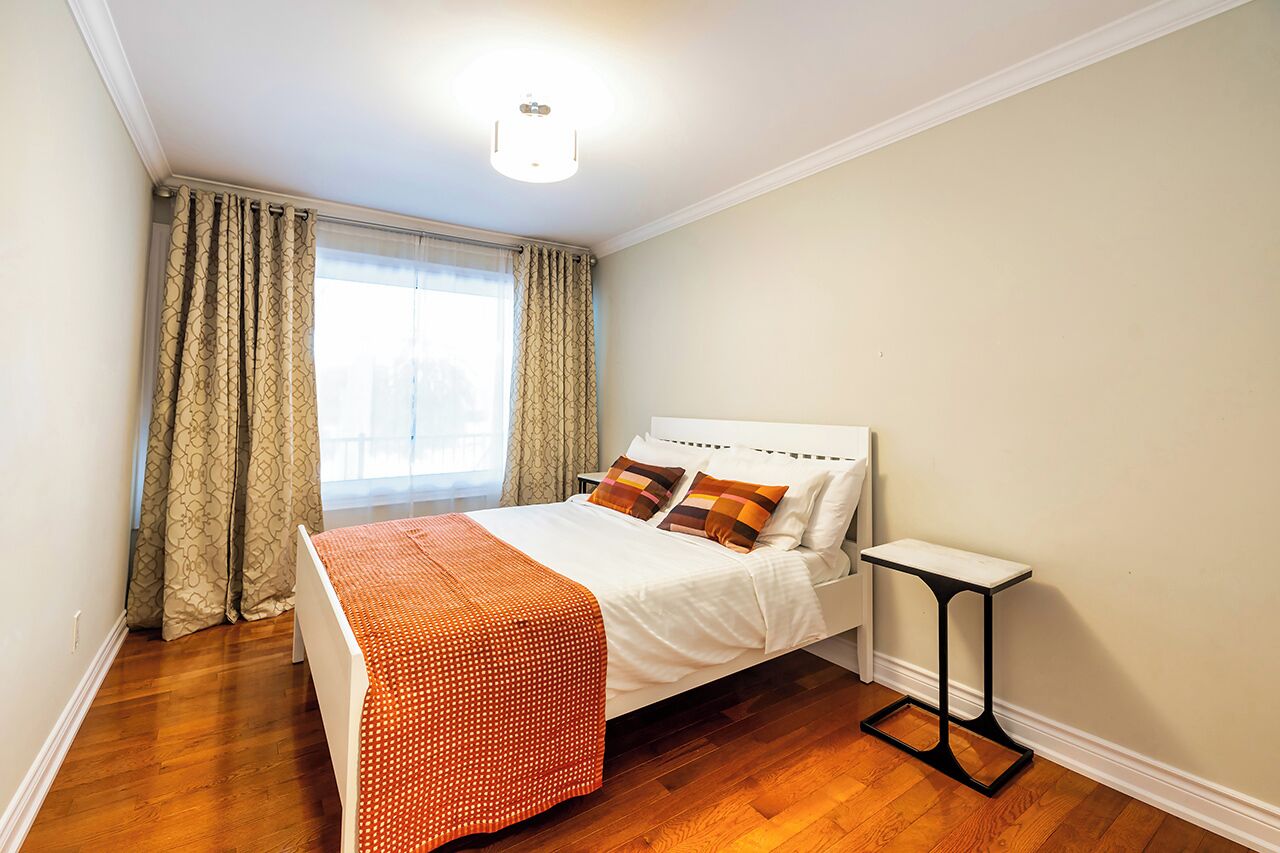 Fer et planche à repasser, Wi-Fi, literie fournie