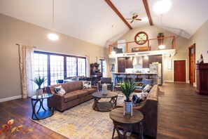 TV, fireplace - The Heavenly Little White Church of Galena! Your Perfect Getaway! (Scales Mound)