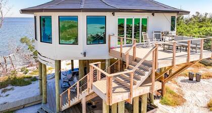 NEW! Beachfront! 3BR Suites Sustainable Home + Private Dock