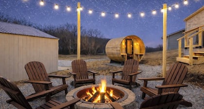 4 mins Mammoth Cave, Sauna & Hot tub, Sleeps 11