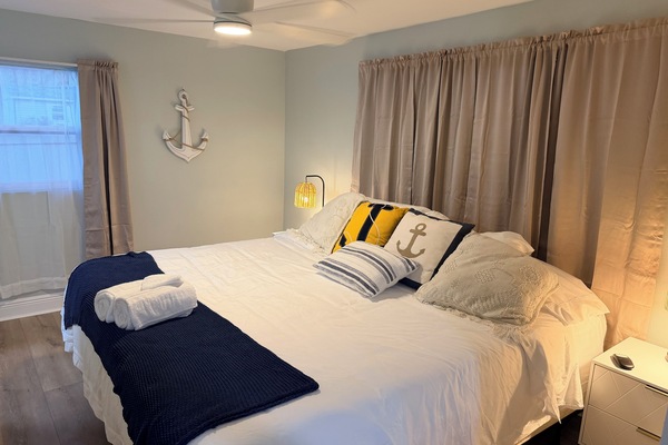 3 bedrooms, desk, iron/ironing board, free WiFi