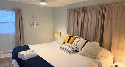 Renovated Lakefront Luxury Retreat by Legoland