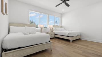 Desk, iron/ironing board, WiFi, bed sheets