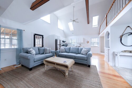 Entire Hyannis Home - Near Downtown & Beaches