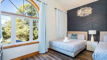 Desk, iron/ironing board, travel cot, free WiFi