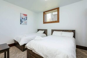 8 makuuhuonetta, silitysrauta/-lauta, vauvan matkasänky, Wi-Fi