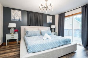 10 habitaciones, tabla de planchar con plancha, cuna de viaje y wifi 