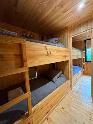 3 Schlafzimmer, kostenloses WLAN, Bettwäsche