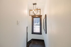 Interior - Modern Cozy Detroit Home - Close to Downtown (Detroit)
