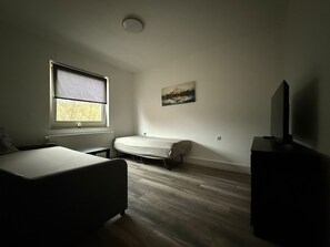 WiFi, bed sheets - Lavins 2 U Apartments Kitchen Bathroom Balcony TV Wlan (Bremen)