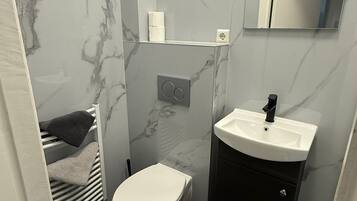 Handtücher, Toilettenpapier