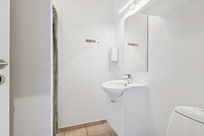Shower - Relaxing holiday close to sea and nature (Pandrup)