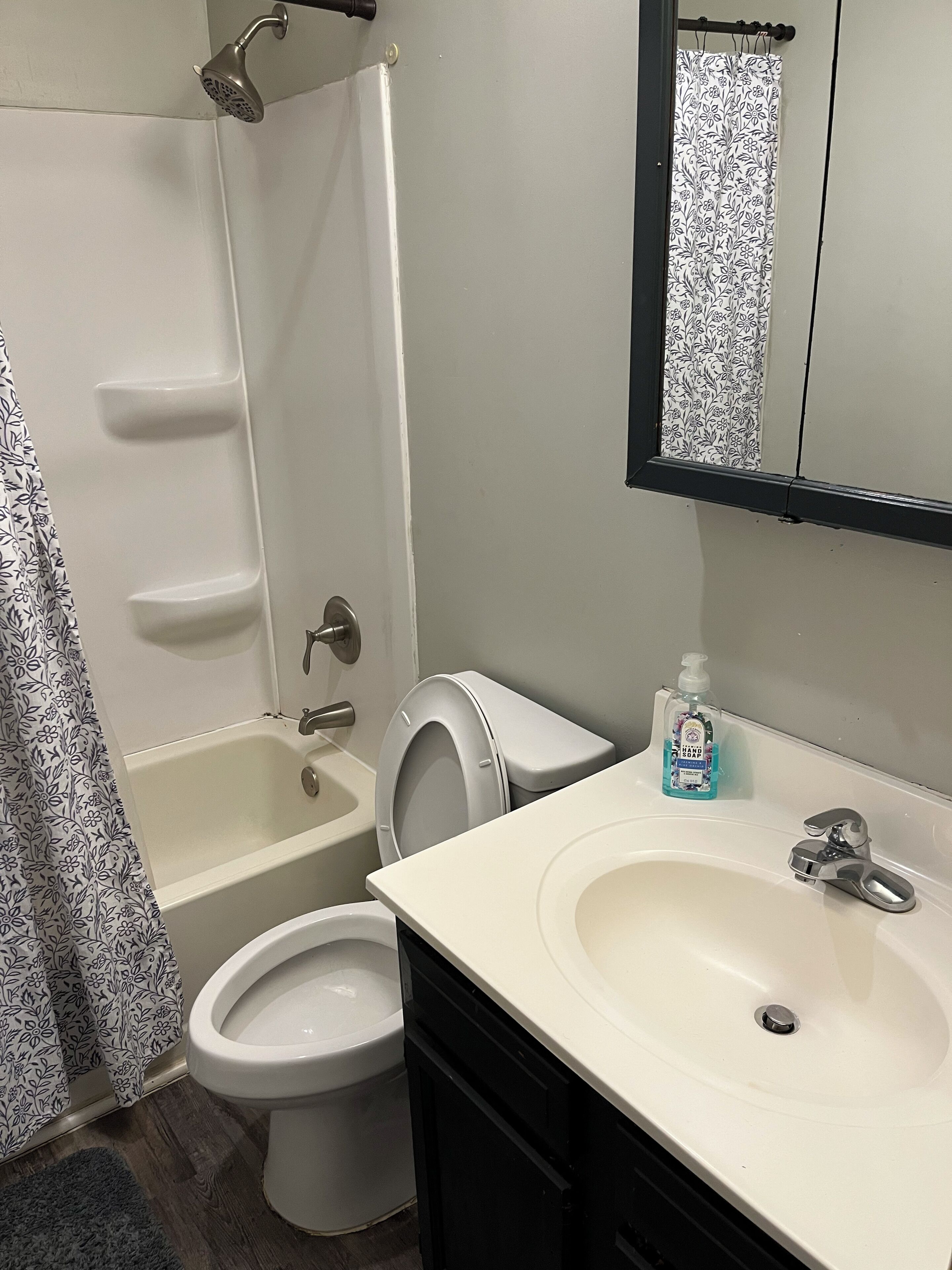 Handtücher, Seife, Toilettenpapier