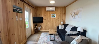 Cabane du quai Vacation Home