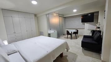 Caja de seguridad en la habitación, escritorio y wifi gratis