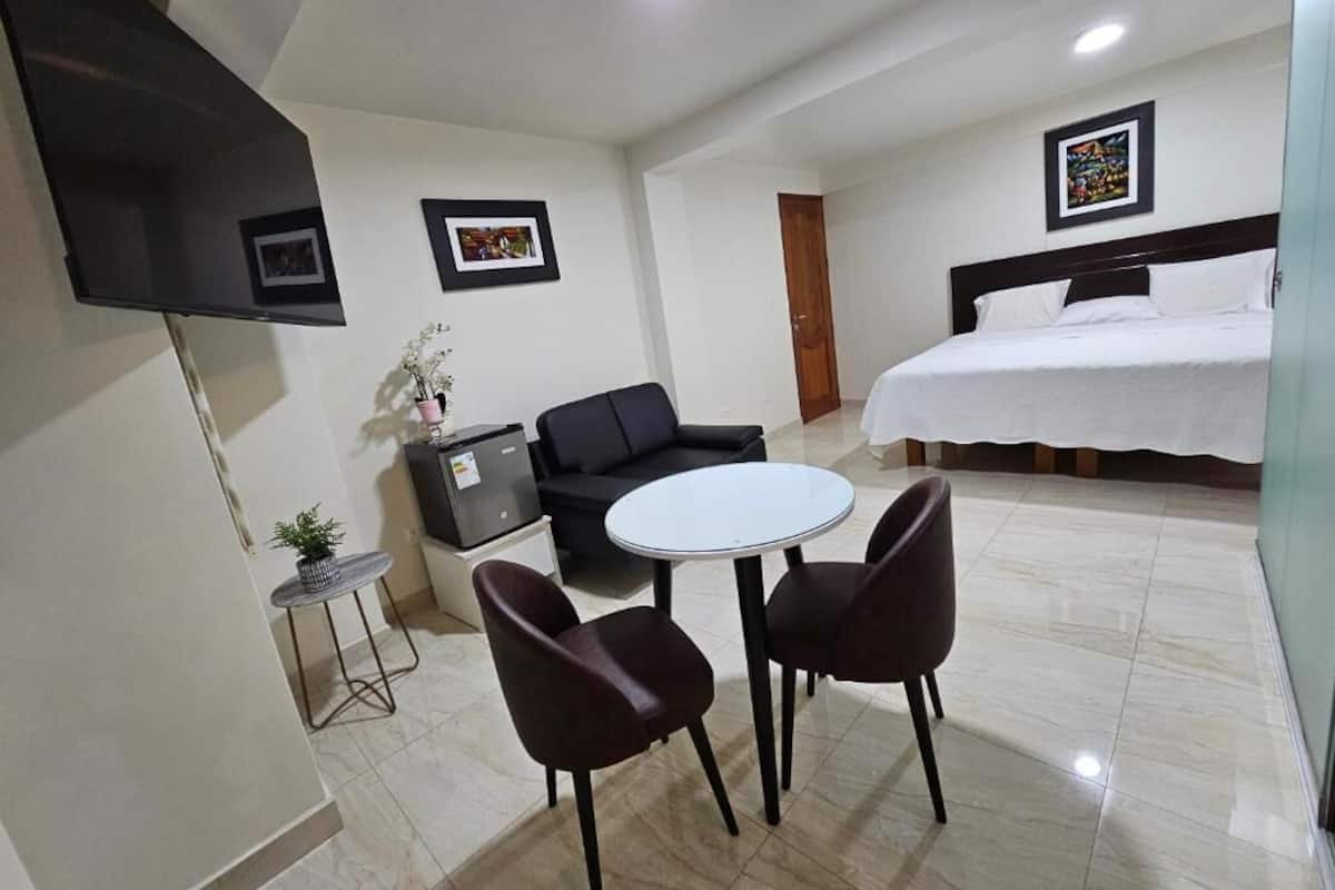 In-room safe, desk, WiFi (free)