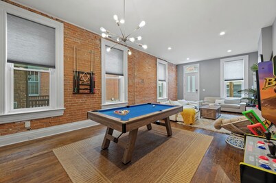 Over-the-Rhine, 4 Bedroom, Game Room, Grill & Patio