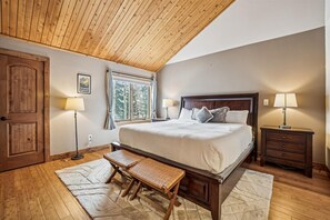 3 habitaciones, escritorio, wifi gratis y ropa de cama 