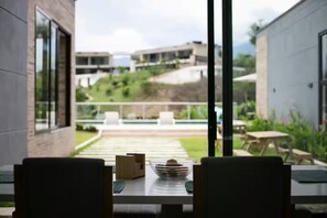 Outdoor dining