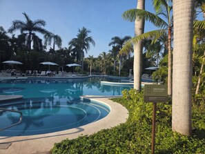 Outdoor pool, a heated pool - Where luxury meets tranquility.  A spacious unit close to a beautiful beach. (Bahía de Banderas, Nayarit)