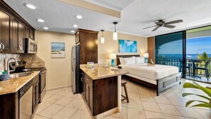 Unclassified image, 4 of 36, button - Lahaina Shores Beachfront Condo with Panoramic Endless Ocean Views (Lahaina)