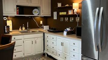 Microwave, stovetop