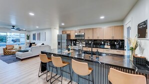 Private kitchen - New! Modern Home on Mill Ave. Pool. Pet Friendly. (Tempe)