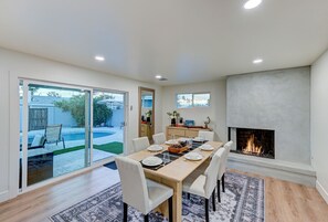 Dining - New! Modern Home on Mill Ave. Pool. Pet Friendly. (Tempe)