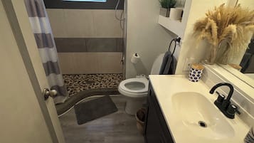 Håndklær, såpe og toalettpapir