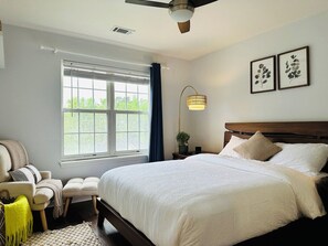 3 bedrooms, iron/ironing board, free WiFi, bed sheets - 2026 Masters Rental House with Private Saltwater Pool & Jacuzzi bathtub (Evans)