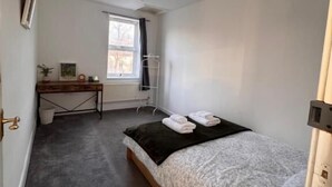 Gemeinsamer Schlafsaal, 1 Schlafzimmer