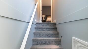 Comfort Townhome | Interior