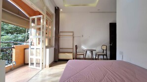 Chambre Double, balcon, vue ville