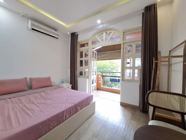 Double Room, Balcony, City View | Desk, free WiFi - Lunaria Maison - Tan Dinh Corner (Ho Chi Minh)