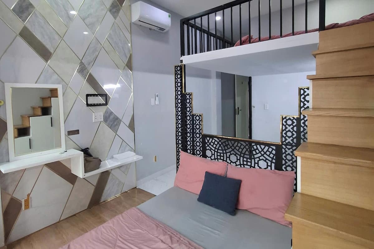 Family Room | Desk, free WiFi