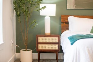 4 habitaciones, tabla de planchar con plancha y wifi gratis 