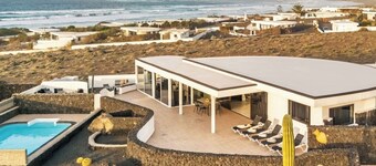 Canaryislandshost I Serena