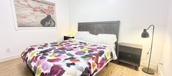 Private Guest Suite, One Parking Space