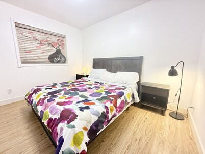 Private Guest Suite, One Parking Space