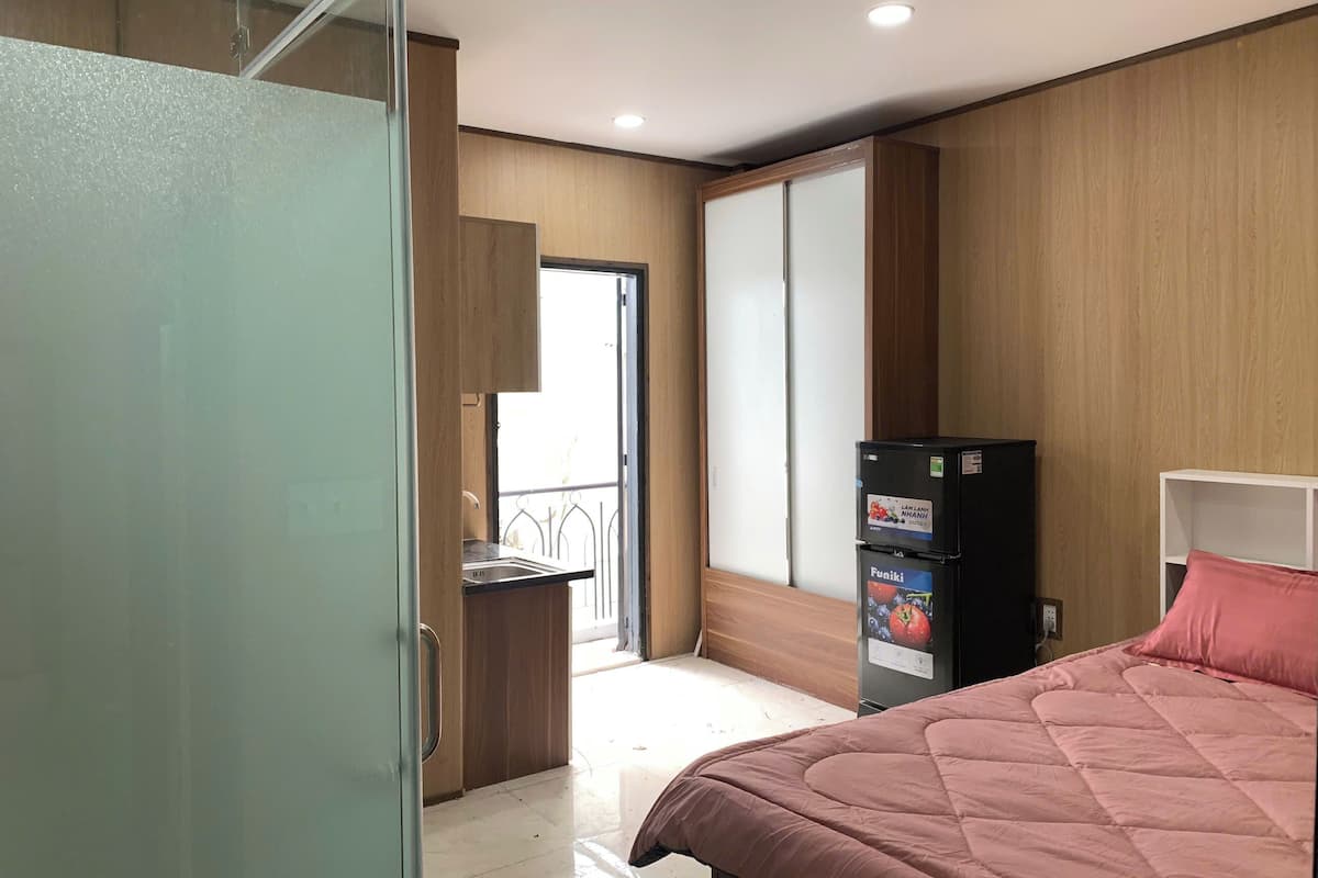 Double Room, Balcony | Desk, free WiFi, bed sheets