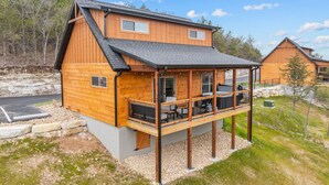 Exterior - 2BR Tall Timbers Cabin | Hot Tub | Sleeps 8 | Free Tickets (Hollister)