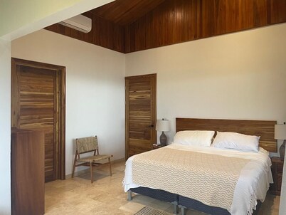 Villa Bella Verde Arenal Gorgeous  4-bedroom villa with incredible views with AC