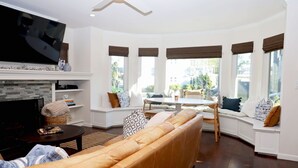 TV, fireplace - Walk to the Beach! Stylish Newport Retreat Near Dining, Shops & the Boardwalk (Newport Beach)